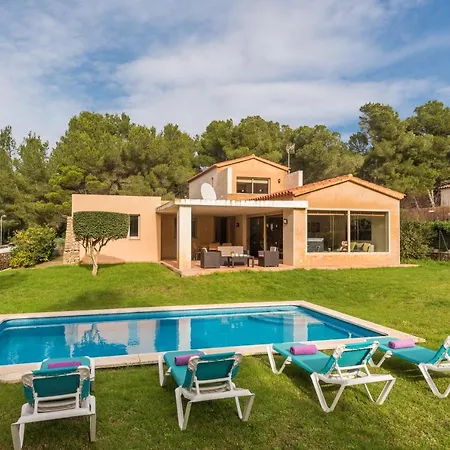 Golf Villa *